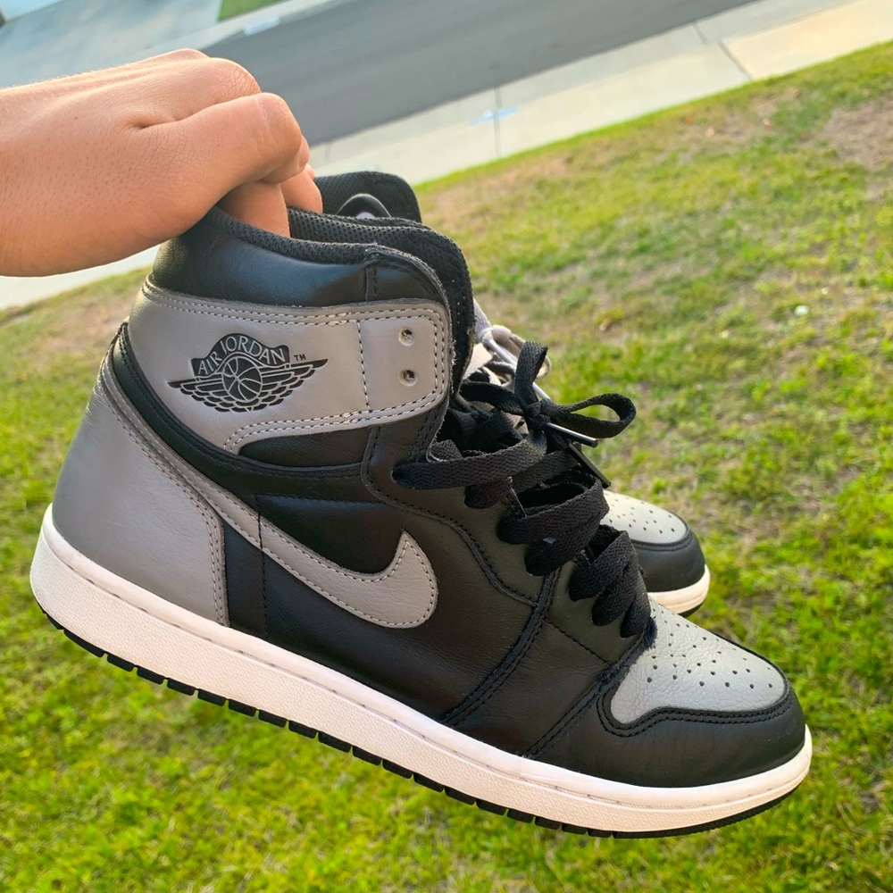 Air Jordan 1 High OG Shadow